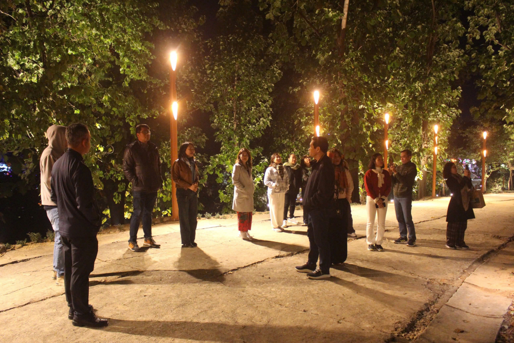 Trải nghiệm tham quan Di t&iacute;ch Đồi A1 về đ&ecirc;m