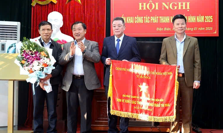 Hội nghị triển khai c&ocirc;ng t&aacute;c ph&aacute;t thanh v&agrave; truyền h&igrave;nh năm 2025