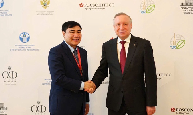 Provincial Party Secretary meets with Governor of Saint Petersburg