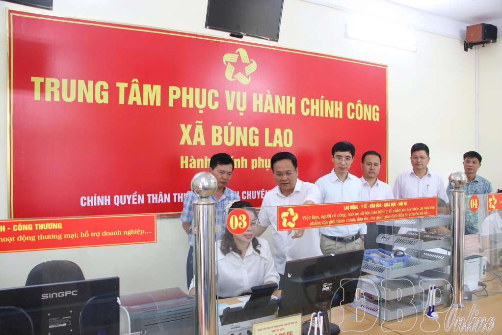 Ảnh minh họa của bài nguồn «Vượt khó thực hiện dịch vụ công trực tuyến». Ảnh: Báo và Phát thanh, Truyền hình Điện Biên (hiển thị trực tiếp từ trang nguồn)