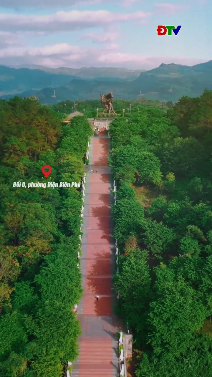 Tượng đ&agrave;i chiến thắng Điện Bi&ecirc;n Phủ