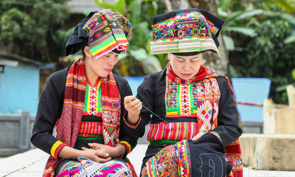 Mường Lu&acirc;n bảo tồn văn h&oacute;a d&acirc;n tộc L&agrave;o gắn với ph&aacute;t triển du lịch