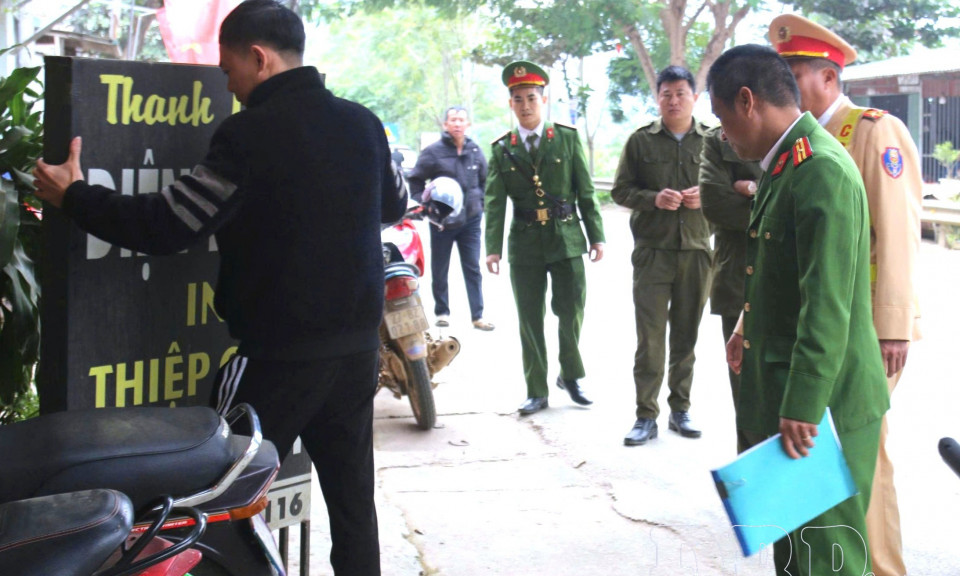 Cao điểm tấn c&ocirc;ng trấn &aacute;p tội phạm