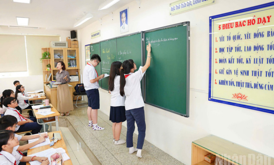 Đưa ng&ocirc;n ngữ một số quốc gia ASEAN v&agrave;o giảng dạy