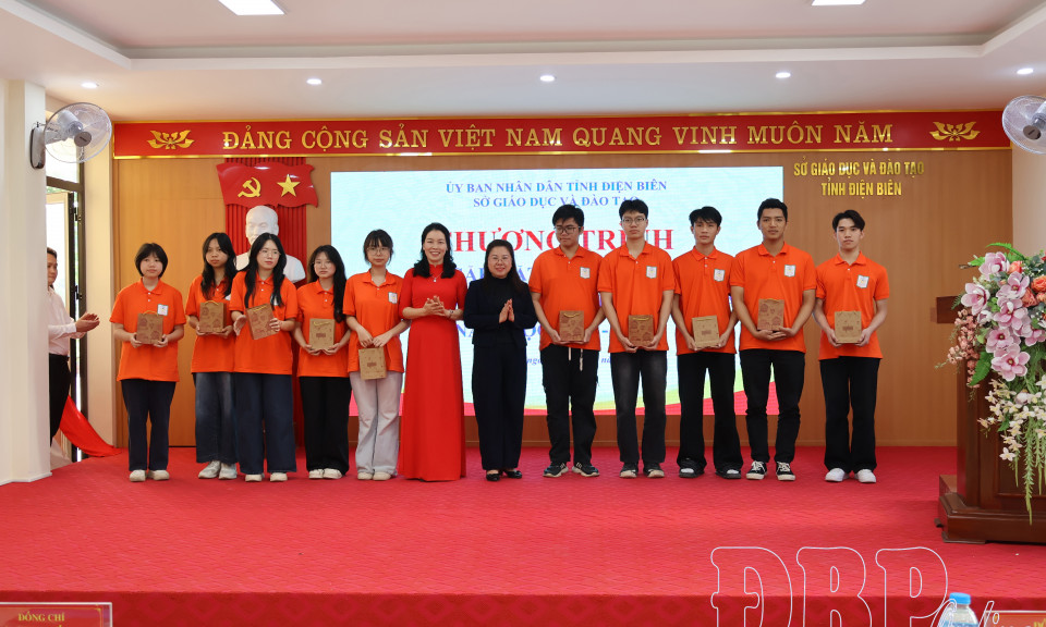 Gặp mặt động vi&ecirc;n học sinh thi học sinh giỏi quốc gia THPT