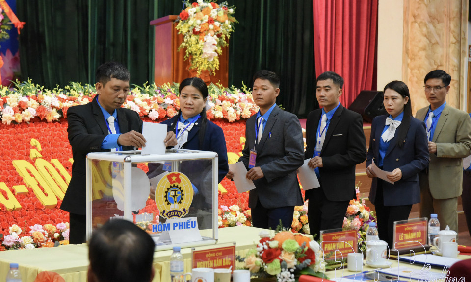 Đại hội C&ocirc;ng đo&agrave;n tỉnh Điện Bi&ecirc;n lần thứ XIII