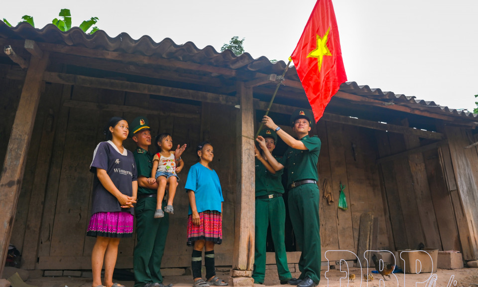 Giữ vững b&igrave;nh y&ecirc;n bi&ecirc;n cương