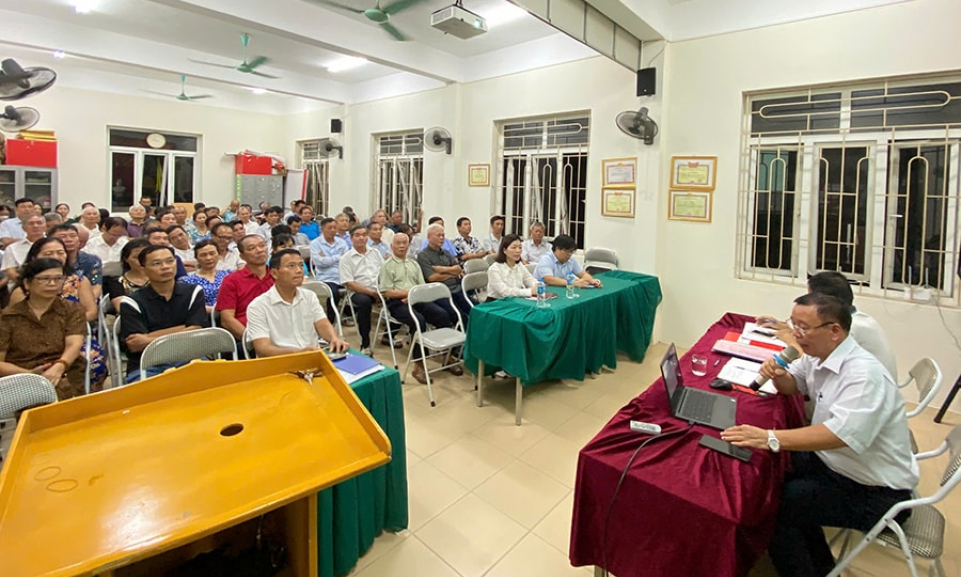 B&aacute;c bỏ những luận điệu xuy&ecirc;n tạc về c&ocirc;ng t&aacute;c c&aacute;n bộ