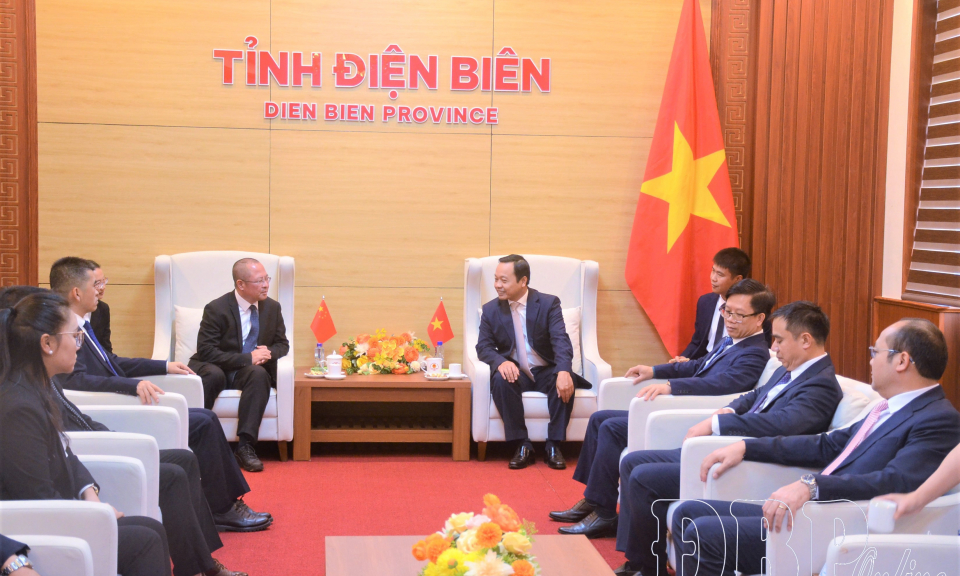 B&iacute; thư Tỉnh ủy tiếp x&atilde; giao đo&agrave;n đại biểu Giang Th&agrave;nh v&agrave; Phổ Nhĩ (Trung Quốc)