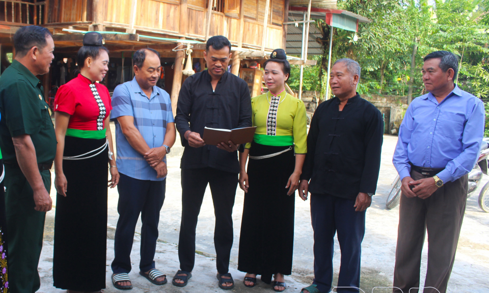 Chống tin xấu độc, bảo vệ &ldquo;tr&aacute;i tim&rdquo; của Đảng