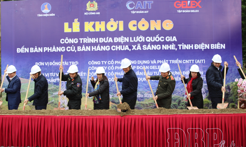 Khởi c&ocirc;ng c&ocirc;ng tr&igrave;nh đưa điện lưới quốc gia về Phảng Củ v&agrave; H&aacute;ng Chua