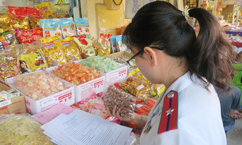 Bộ Y tế: Tăng cường kiểm so&aacute;t nguồn gốc thực phẩm lưu th&ocirc;ng dịp Tết Nguy&ecirc;n đ&aacute;n