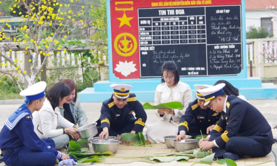 Xu&acirc;n về với những người l&iacute;nh canh biển trời Đ&ocirc;ng Bắc