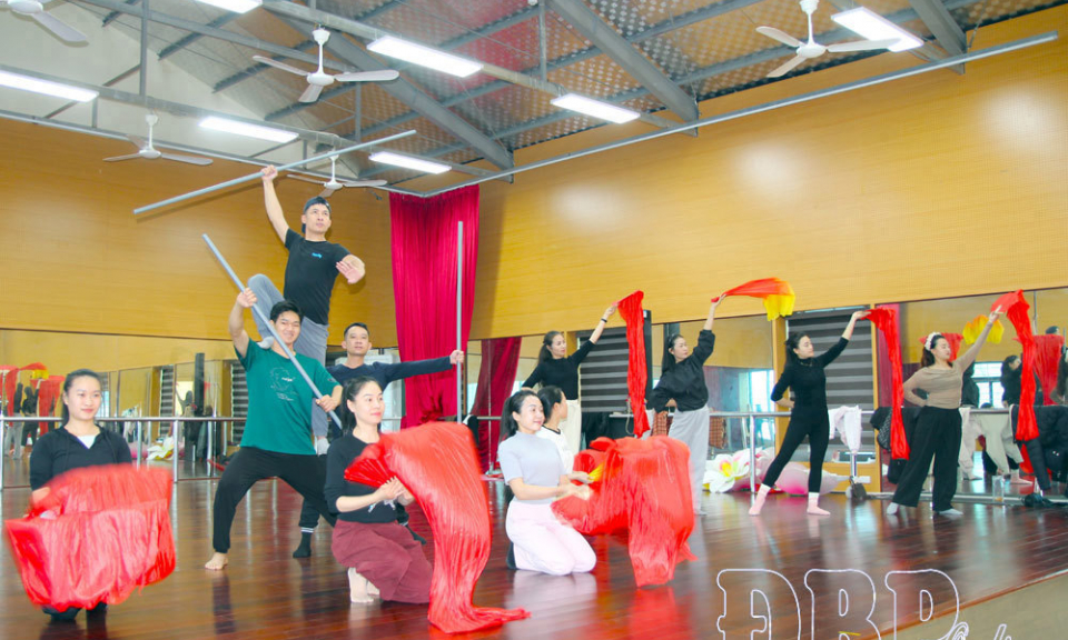 T&iacute;ch cực chuẩn bị chương tr&igrave;nh nghệ thuật ch&agrave;o xu&acirc;n B&iacute;nh Ngọ 