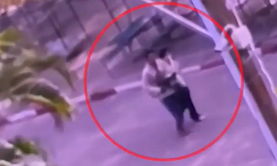 Nổ s&uacute;ng, bắt giữ h&agrave;ng trăm con tin tại trường học Th&aacute;i Lan