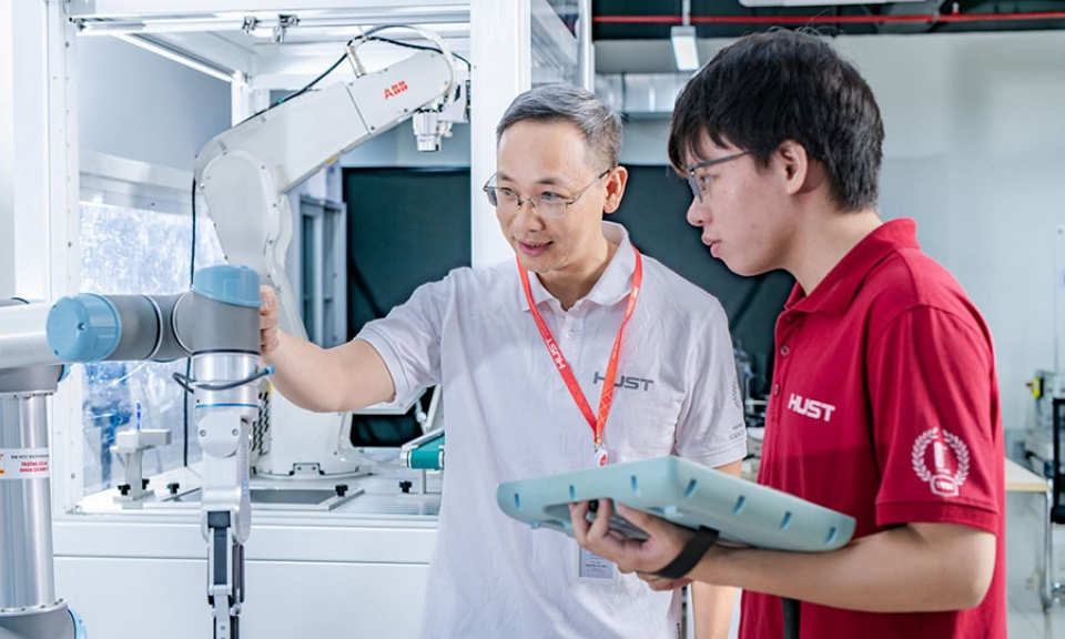 Ho&agrave;n thiện h&agrave;nh lang ph&aacute;p l&yacute; về quản trị rủi ro trong nghi&ecirc;n cứu