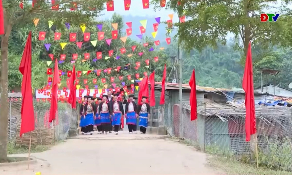 Bản sắc văn h&oacute;a Si La v&agrave; m&ugrave;a xu&acirc;n Nậm Sin 