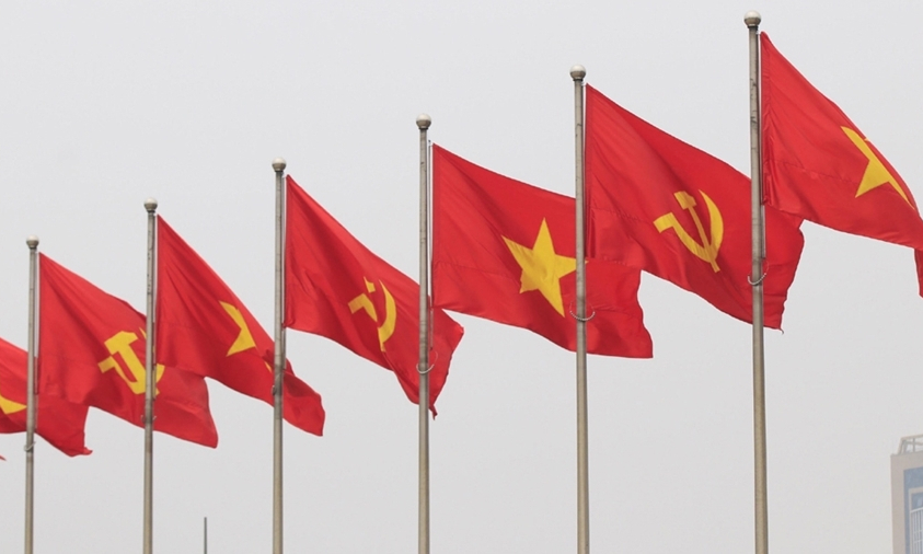 Tổ quốc t&ocirc;i, 96 m&ugrave;a xu&acirc;n c&oacute; Đảng