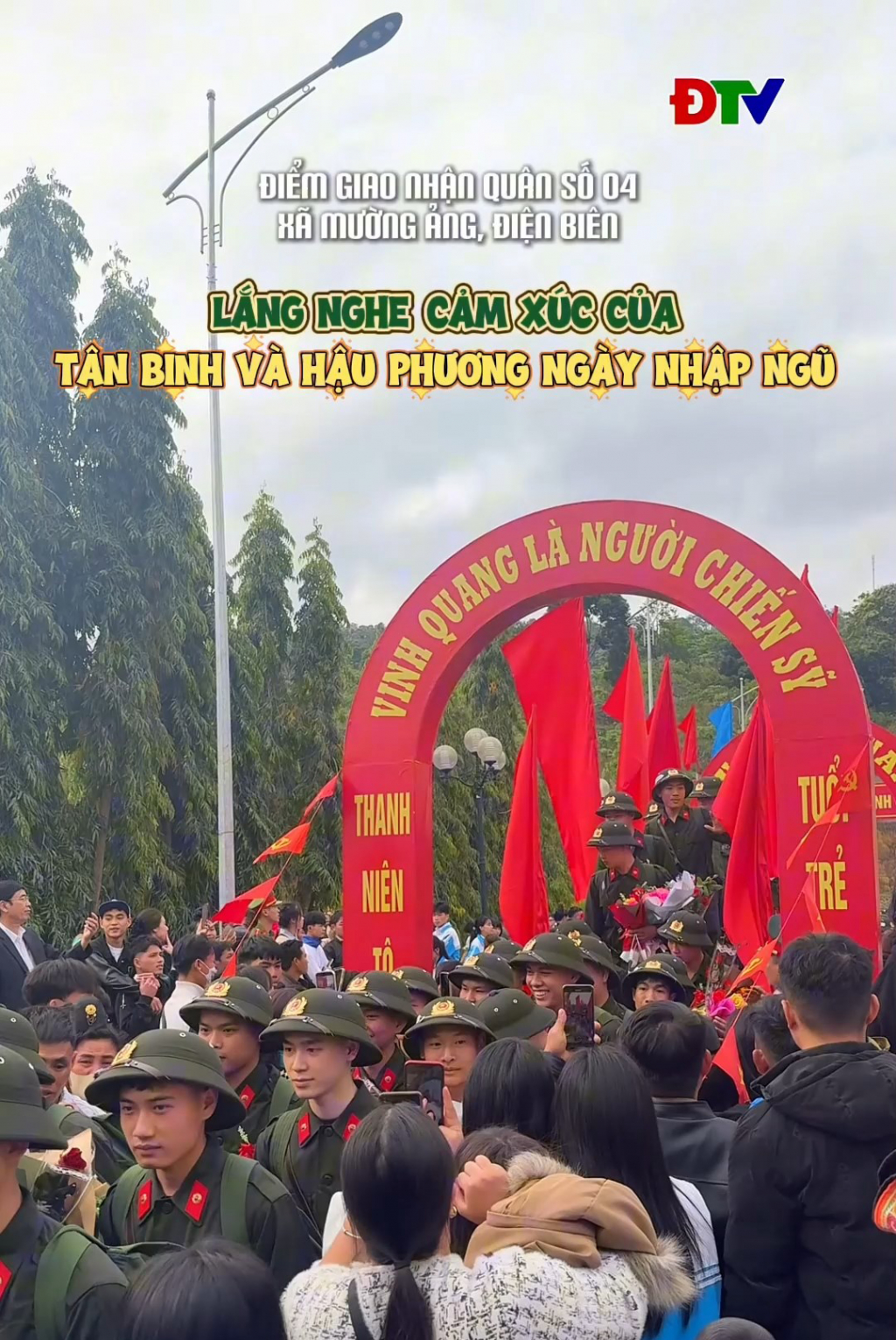 Lắng nghe cảm x&uacute;c của t&acirc;n binh v&agrave; hậu phương ng&agrave;y nhập ngũ