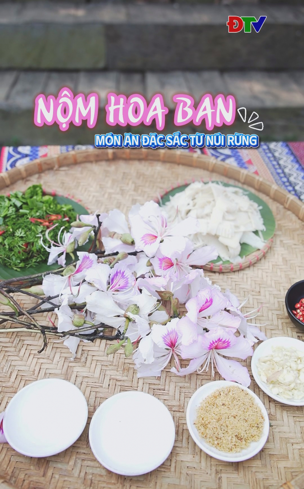 Nộm hoa ban - M&oacute;n ăn đặc sắc từ n&uacute;i rừng