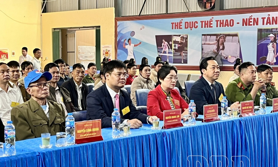 Ảnh minh họa của bài nguồn «Đồng chí Lò Thị Luyến, Phó Trưởng đoàn chuyên trách phụ trách Đoàn ĐBQH tỉnh dự khai mạc bầu cử tại xã Mường Lạn». Ảnh: Báo và Phát thanh, Truyền hình Điện Biên (hiển thị trực tiếp từ trang nguồn)