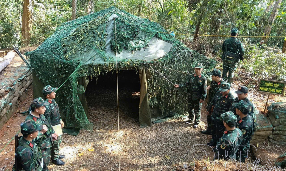 Theo bước ch&acirc;n người l&iacute;nh v&agrave;o thao trường &ldquo;sẵn s&agrave;ng chiến đấu&rdquo;