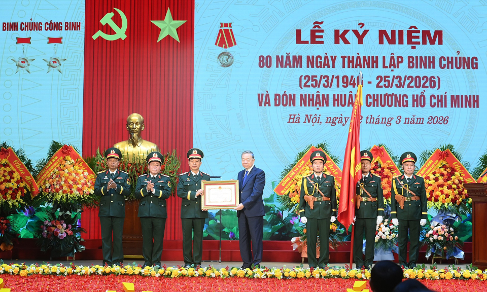 Tạo đột ph&aacute;, l&agrave;m cho khoa học c&ocirc;ng nghệ trở th&agrave;nh sức mạnh mới của Bộ đội C&ocirc;ng binh