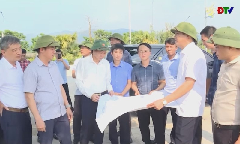 Chủ tịch UBND tỉnh L&ecirc; Văn Lương kiểm tra một số dự &aacute;n trọng điểm tr&ecirc;n địa b&agrave;n phường Điện Bi&ecirc;n Phủ