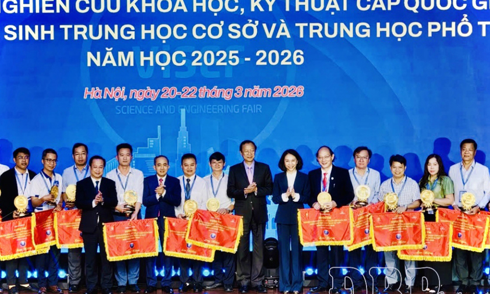 Học sinh Điện Bi&ecirc;n đoạt giải cuộc thi nghi&ecirc;n cứu KHKT cấp quốc gia