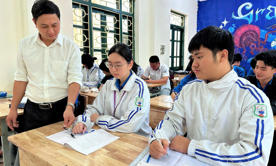 C&aacute;c trường THPT &ldquo;v&agrave;o guồng&rdquo; &ocirc;n thi tốt nghiệp