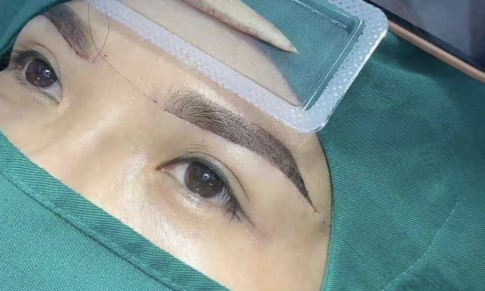 Trương Thế Khang chia sẻ kinh nghiệm lựa chọn d&aacute;ng m&agrave;y ph&ugrave; hợp từng gương mặt