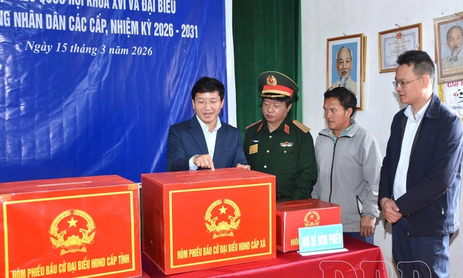 Echoes of recent whole-nation festival