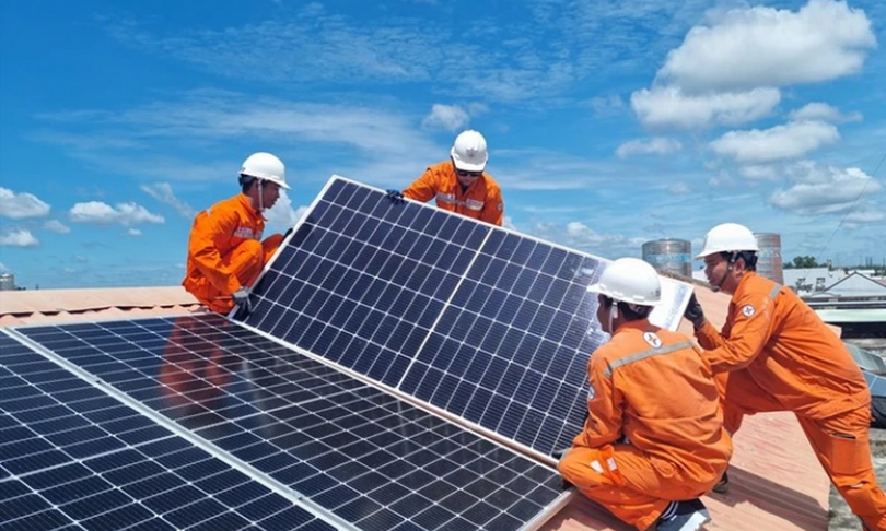 Tăng cường thực thi tiết kiệm điện v&agrave; ph&aacute;t triển điện mặt trời m&aacute;i nh&agrave;