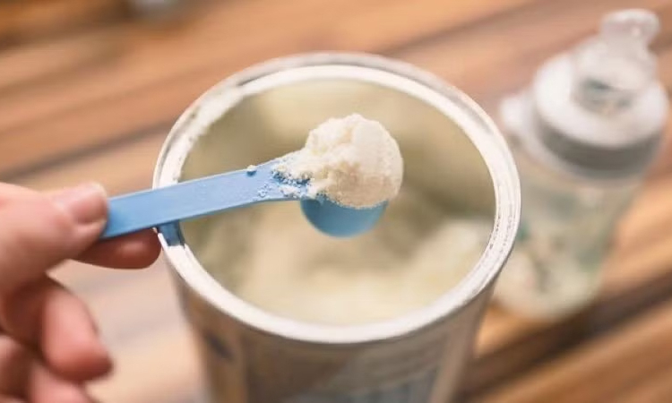 Cung cấp th&ocirc;ng tin sai về sữa thay thế sữa mẹ: Phạt đến 3 triệu đồng