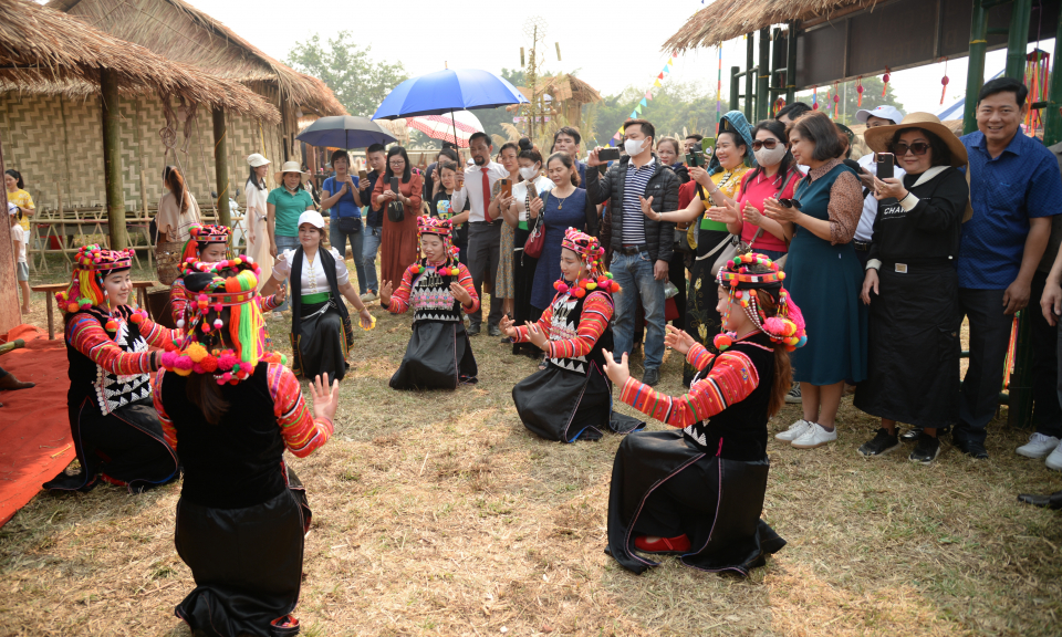 Bảo tồn bản sắc văn h&oacute;a c&aacute;c d&acirc;n tộc tỉnh Điện Bi&ecirc;n