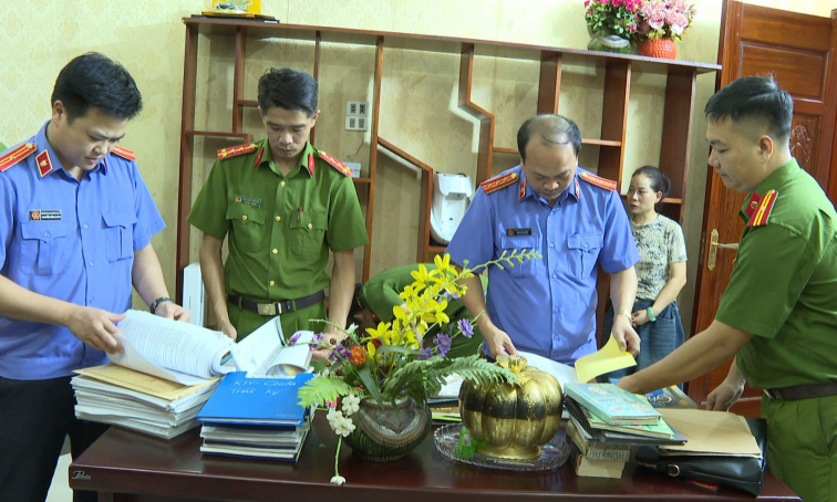 Đấu tranh, triệt ph&aacute; hiệu quả tội phạm n&uacute;p b&oacute;ng doanh nghiệp