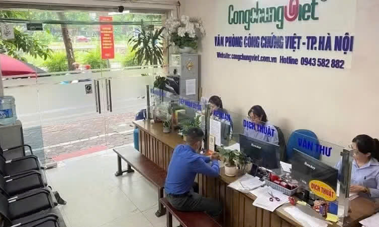 X&acirc;y dựng cơ sở dữ liệu c&ocirc;ng chứng tập trung, thống nhất to&agrave;n quốc