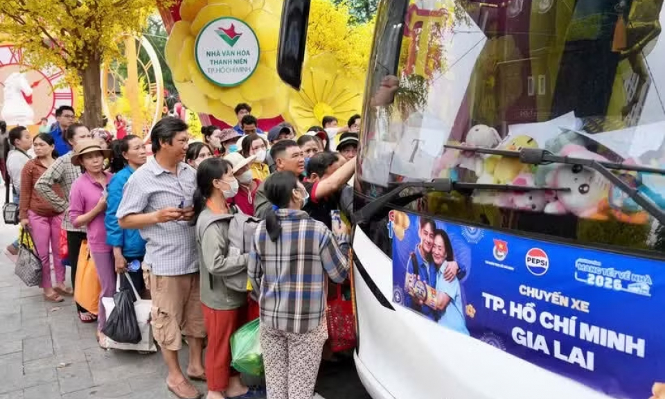 C&ocirc;ng đo&agrave;n lấy &yacute; kiến lao động về ho&aacute;n đổi nghỉ lễ