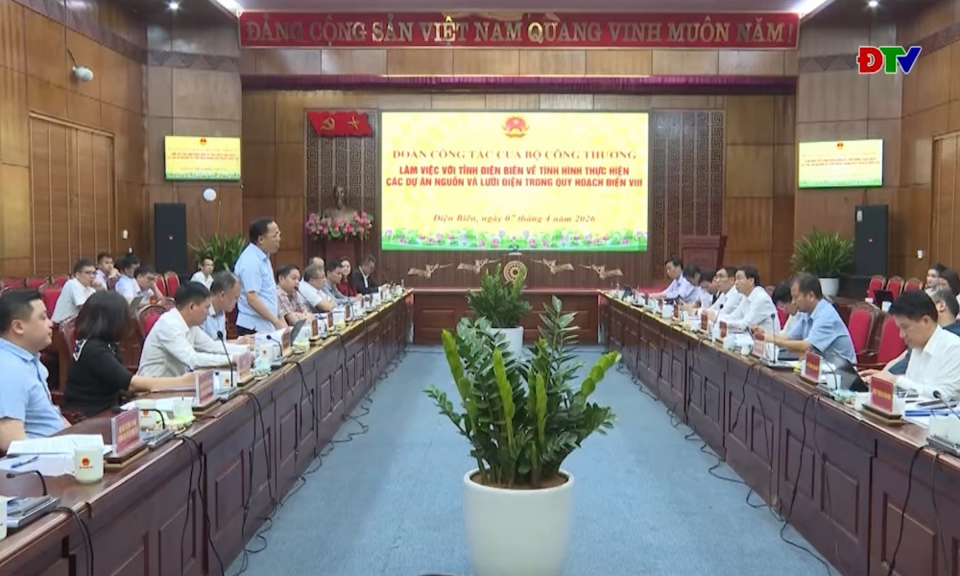 Đo&agrave;n c&ocirc;ng t&aacute;c Bộ C&ocirc;ng Thương l&agrave;m việc với tỉnh Điện Bi&ecirc;n