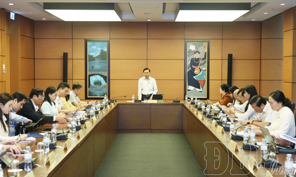 Ho&agrave;n thiện cơ sở ph&aacute;p l&yacute;, bảo đảm quyền tiếp cận th&ocirc;ng tin của c&ocirc;ng d&acirc;n