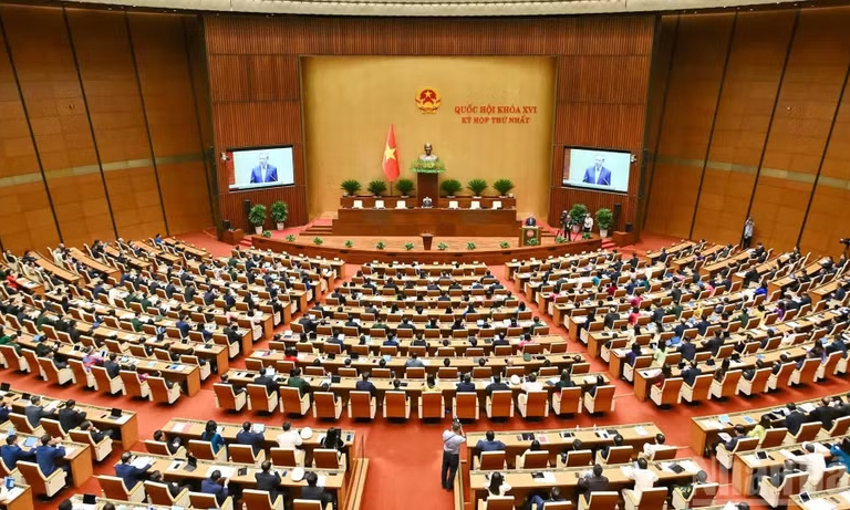 C&ocirc;ng bố 90 Nghị quyết của Ủy ban Thường vụ Quốc hội kh&oacute;a XVI