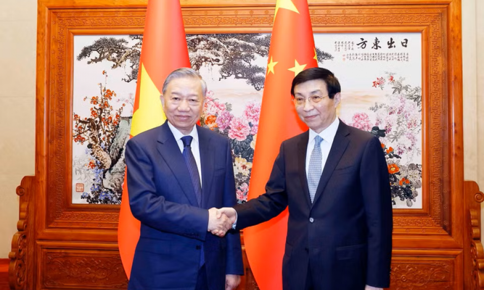 Tổng B&iacute; thư, Chủ tịch nước T&ocirc; L&acirc;m hội kiến Chủ tịch Ch&iacute;nh hiệp to&agrave;n quốc Trung Quốc Vương Hộ Ninh