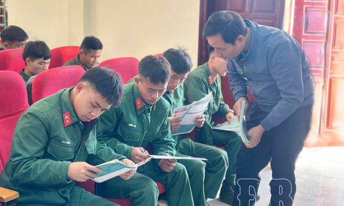 Guiding discharged soldiers toward new careers