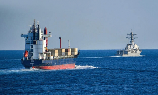 Tranh chấp phong tỏa eo biển Hormuz: Nguy cơ mới với kinh tế to&agrave;n cầu