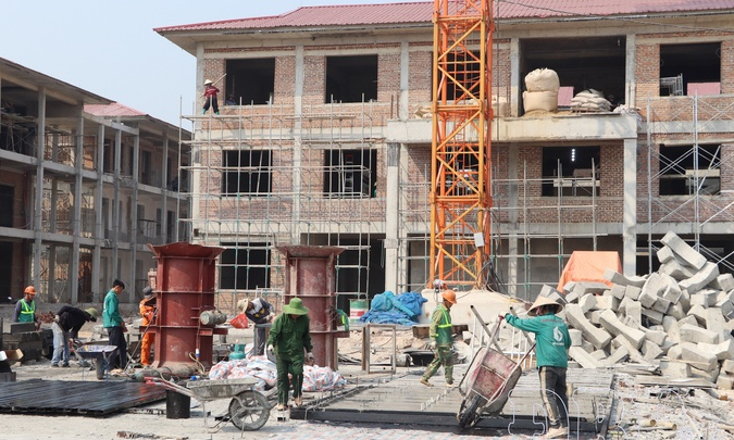 Flexible measures to ensure construction progress of multi-level schools