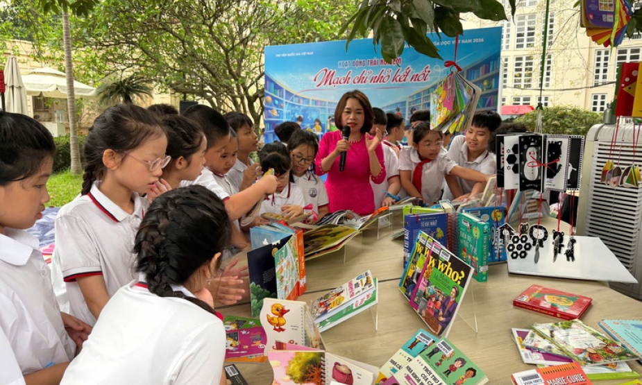 (Podcast) - Bản tin ng&agrave;y 18/4/2026