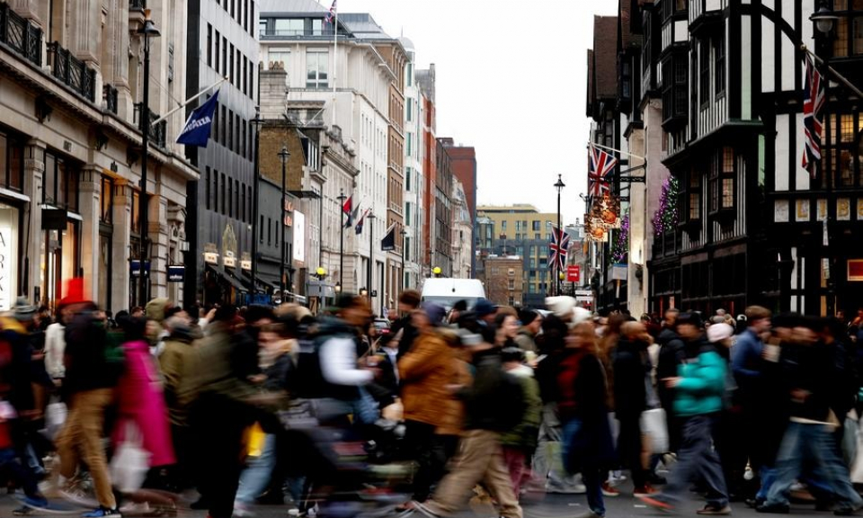 Anh: Nguy cơ suy tho&aacute;i đe dọa việc l&agrave;m của h&agrave;ng trăm ngh&igrave;n người