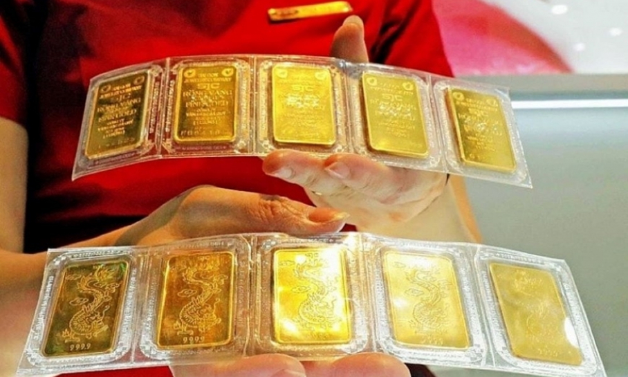 Gi&aacute; v&agrave;ng h&ocirc;m nay (trưa 23/4): Tiếp tục lao dốc