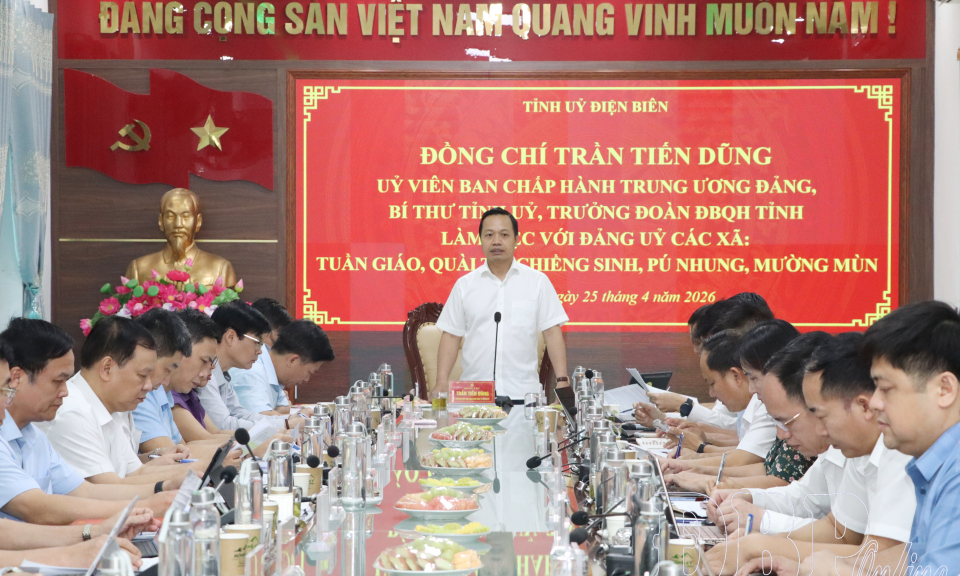 B&iacute; thư Tỉnh ủy Trần Tiến Dũng l&agrave;m việc với c&aacute;c x&atilde;: Tuần Gi&aacute;o, Qu&agrave;i Tở, Chiềng Sinh, Mường M&ugrave;n v&agrave; P&uacute; Nhung