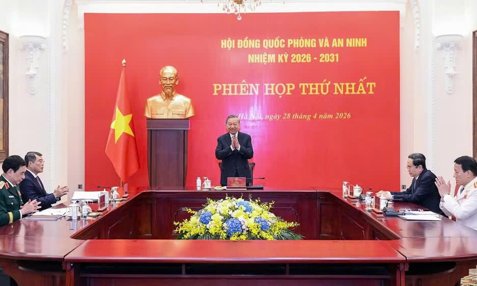 Tổng B&iacute; thư, Chủ tịch nước T&ocirc; L&acirc;m chủ tr&igrave; Phi&ecirc;n họp thứ nhất Hội đồng Quốc ph&ograve;ng v&agrave; An ninh
